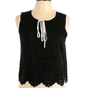 NWT. Forever 21 Sleeveless Blouse.